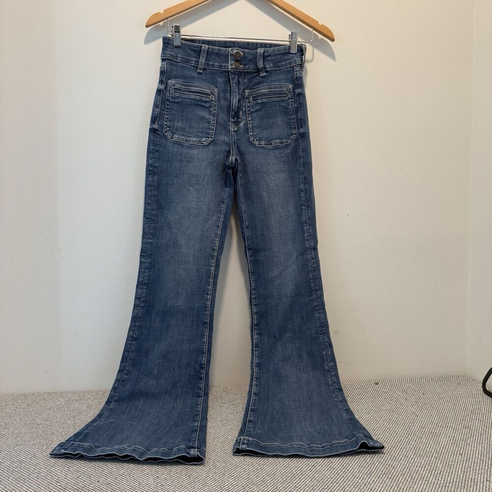 American Eagle Super Hi-Rise Flare Jeans Women Sz 4 Long  Patch Pockets Cut Hem